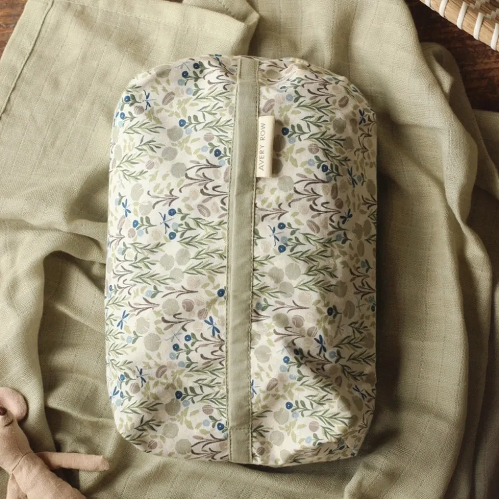 avery_row_baby_wipes_cove_1.webp Avery Row Baby Wipes Cover - Riverbank