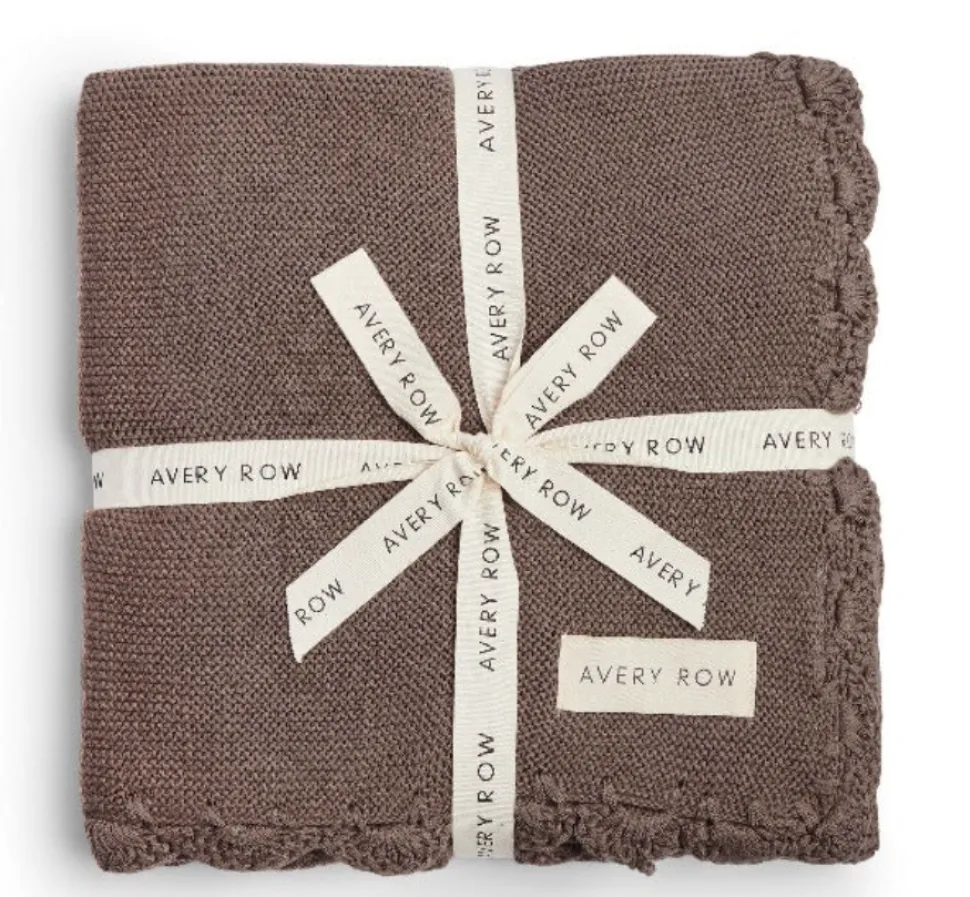 avery_row_scallop_knit_bl_0.webp Avery Row Scallop Knit Blanket - Biscuit