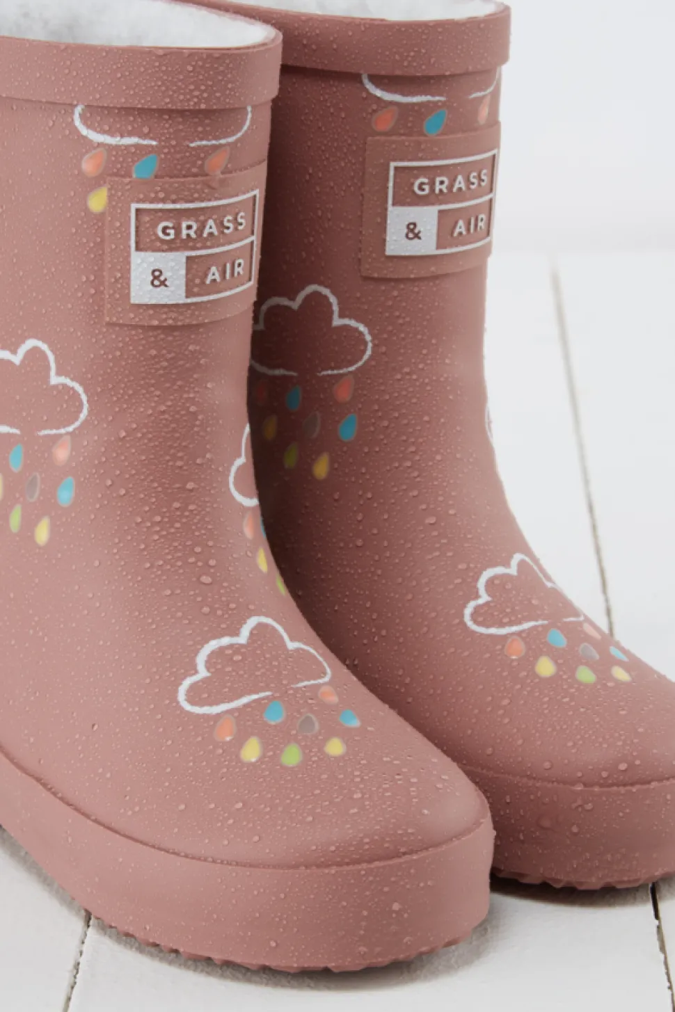 grass__air_colourchanging_1-3.webp Grass & Air Colour-Changing Winter Wellies - Rose