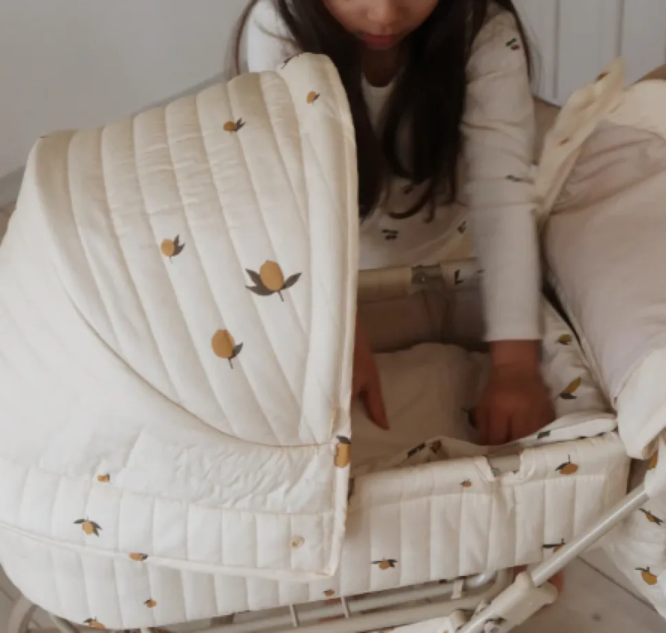 konges_sljd_doll_pram__le_3.webp Konges Sløjd Doll Pram - Lemon