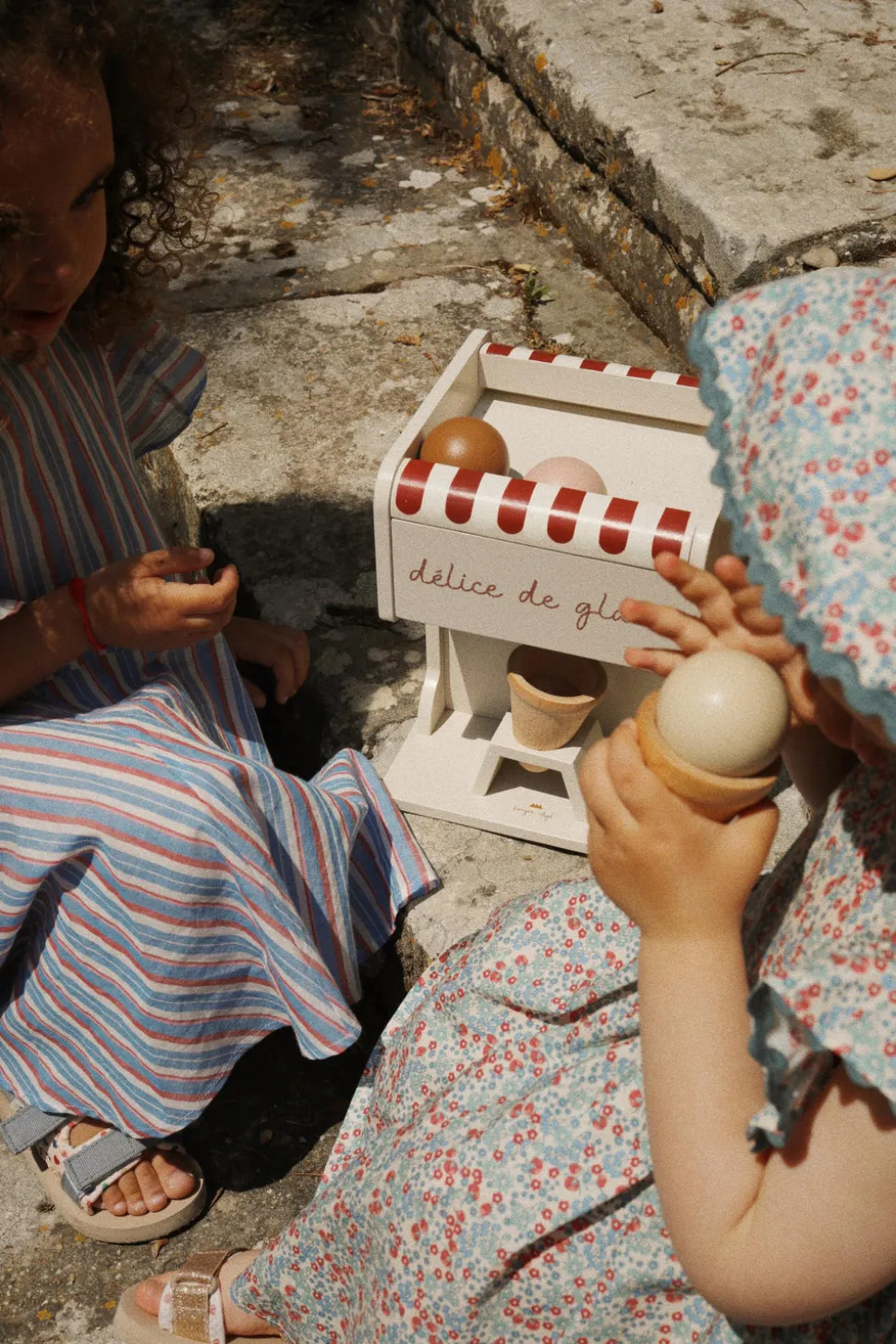konges_sljd_wooden_ice_cr_3.webp Konges Sløjd Wooden Ice Cream Maker - Beige