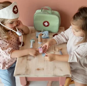 Little Dutch Doctors Bag Playset