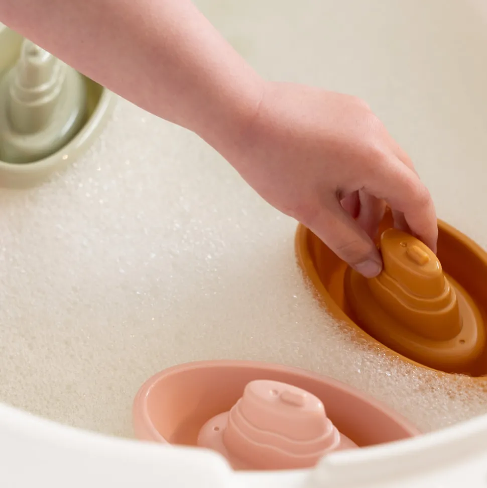 little_dutch_stackable_ba_3.webp Little Dutch Stackable Bath Boats - Pink