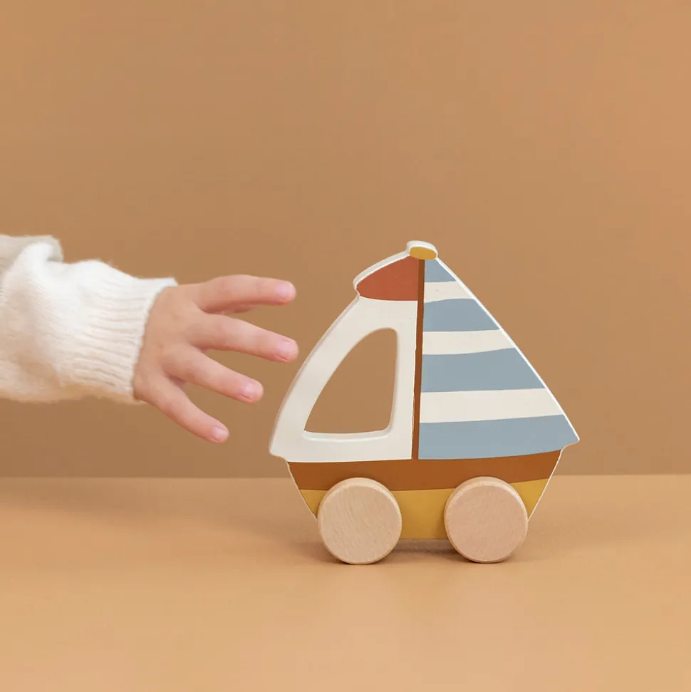 little_dutch_vehicle_sail_0.webp Little Dutch Vehicle Sailboat