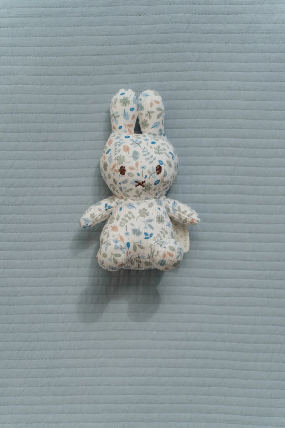 little_dutch_x_miffy_cudd_3.webp Little Dutch x Miffy Cuddle Toy 15cm - Lucky Leaves