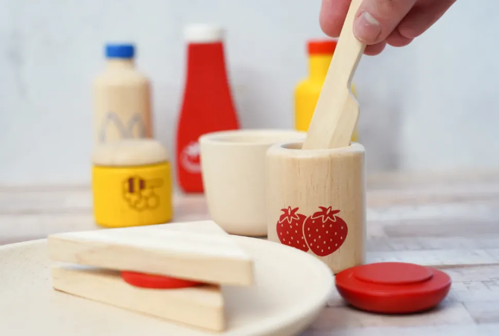 plan_toys_food__beverage__2.webp Plan Toys Food & Beverage Set