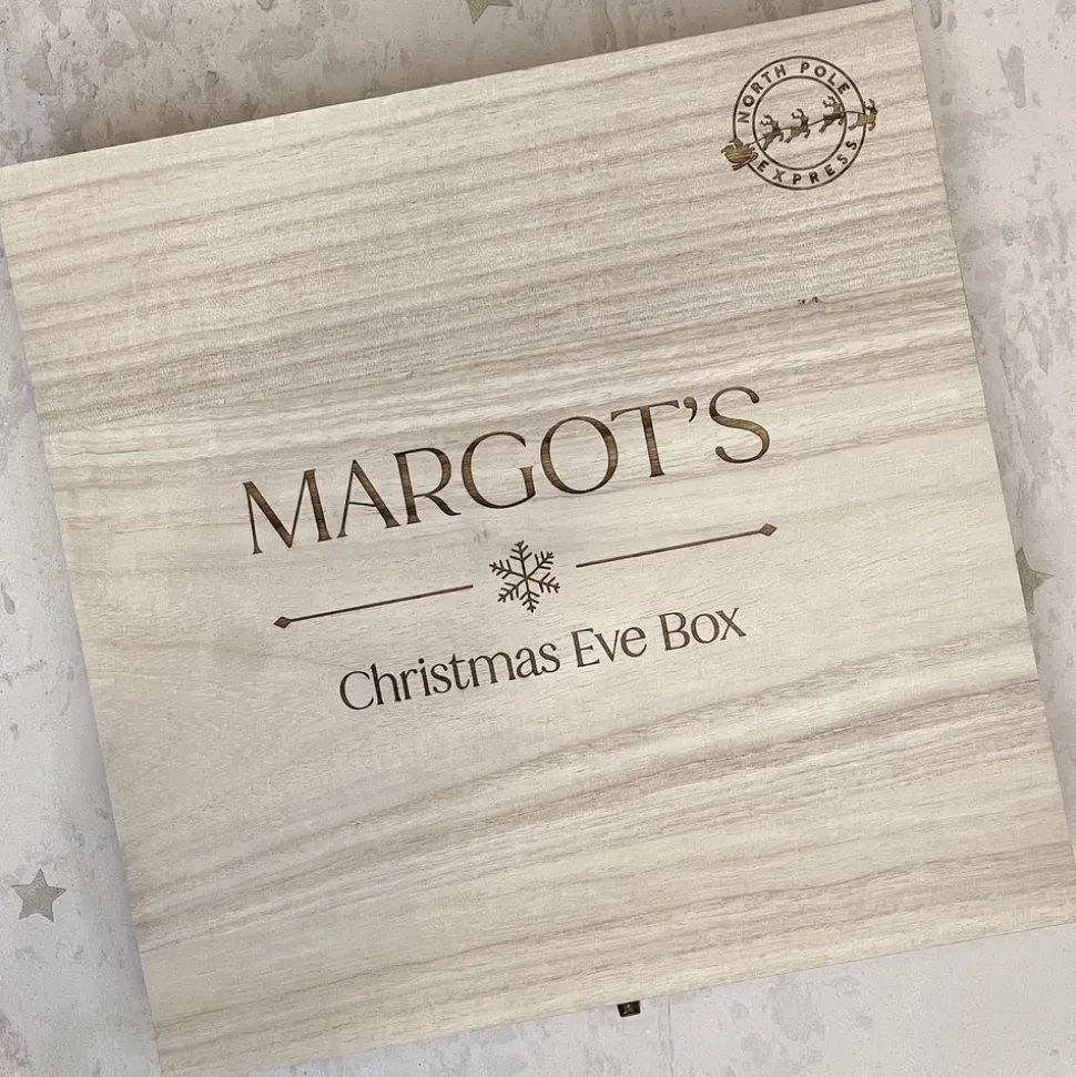 square_personalised_woode_1.webp Square Personalised Wooden Christmas Eve Box