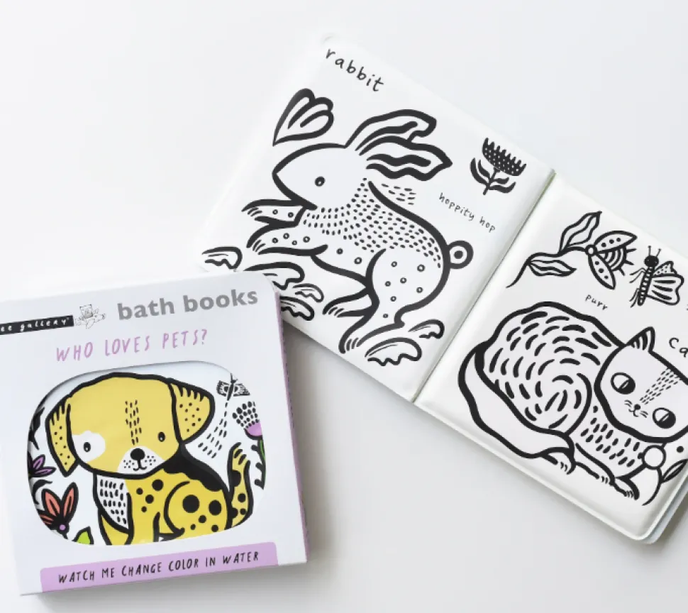 wee_gallery_bath_book__wh_2.webp Wee Gallery Bath Book - Who Loves Pets?