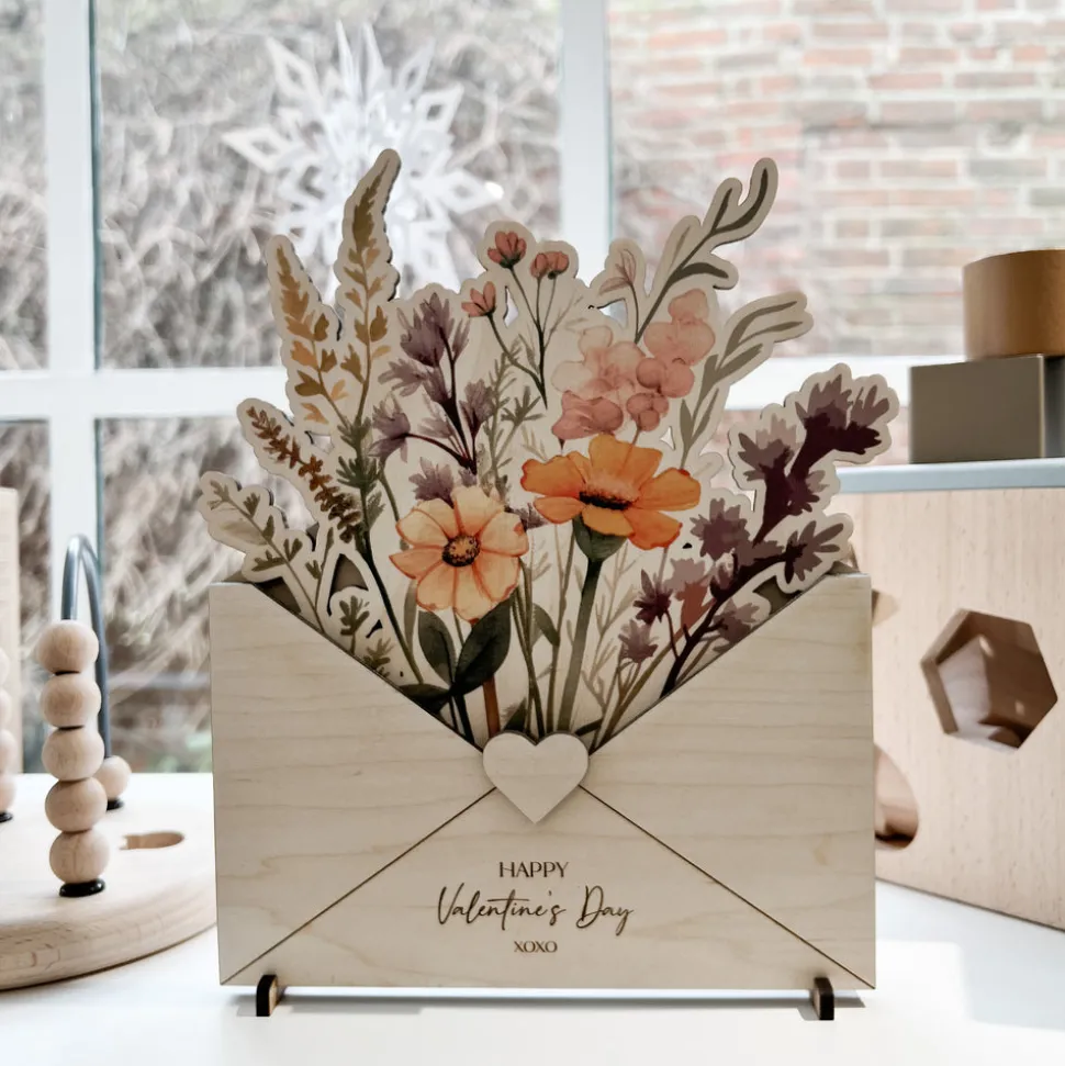 wooden_envelope_with_prin_1.webp Wooden Envelope with Printed Flowers - Large Bouquet