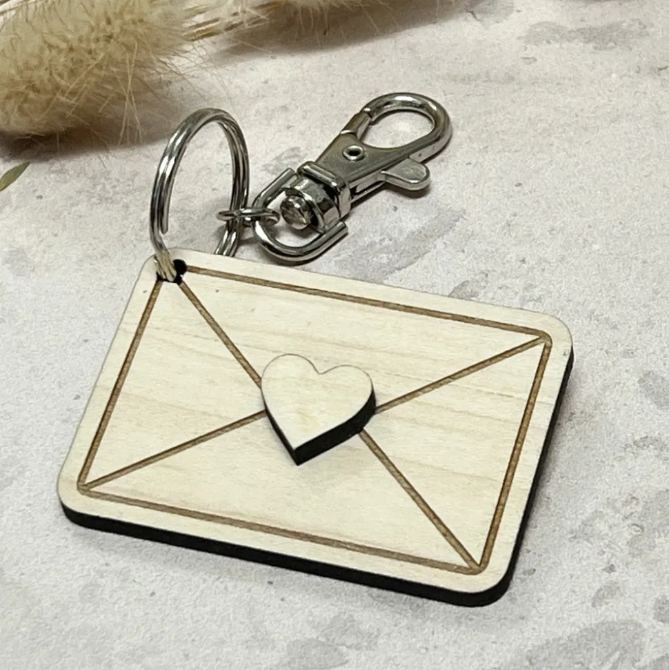 wooden_love_letter_with_p_0.webp Wooden Love Letter with Personalised Note